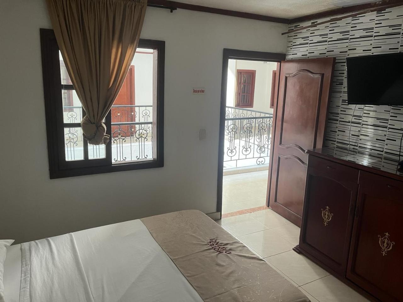 Hotel Davinci Calarcá 외부 사진